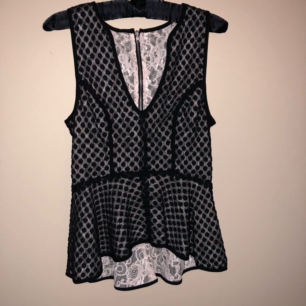 Sleeveless lace peplum Blouse - Reversible
